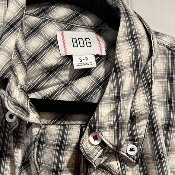 BDG by Urban Outfitters Corey Button Down Crop Plaid EUC! LIKE NEW!!! - Picture 10 of 15